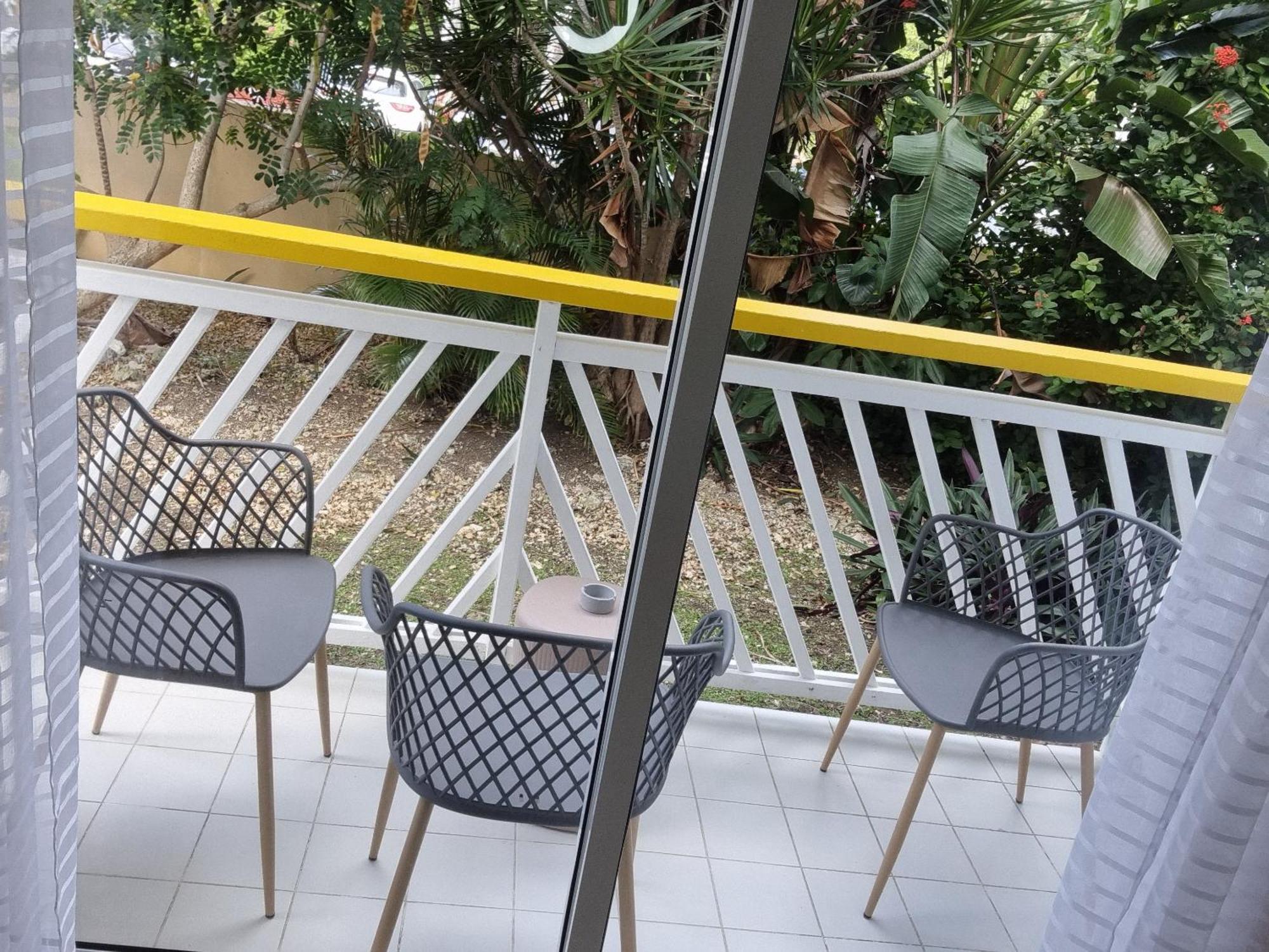 Studio Beachside Paradise Avec Citerne Tampon- Residence Manganao Saint-Francois  Exterior photo